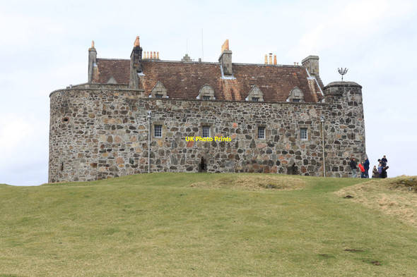 Photo 6"x4" Duart Castle Lochdon c2010