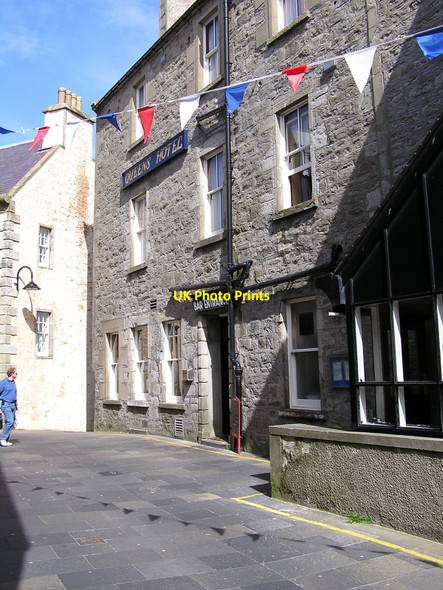 Photo 6"x4" Queens Hotel Lerwick c2007