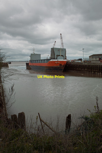 Photo 6"x4" New Holland Dock New Holland\/TA0823 c2010