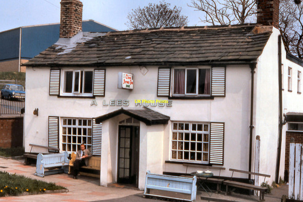 Photo 6"x4" Three Arrows Inn Heywood\/SD8510 c1979