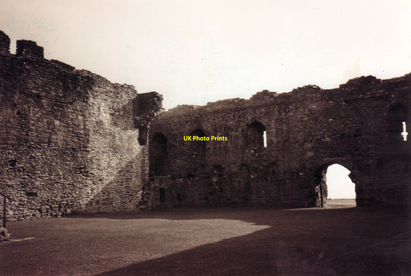 Photo 6"x4" Skipness Castle grounds Skipness c1997