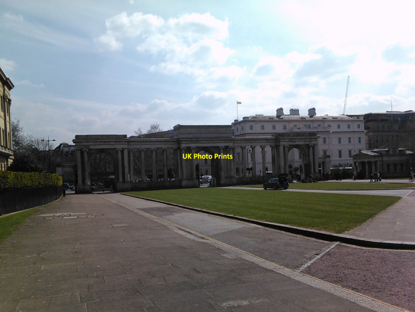 Photo 6"x4" Decimus Burton Screen, viewed from the entrance to Hyde Park Westminster c2010