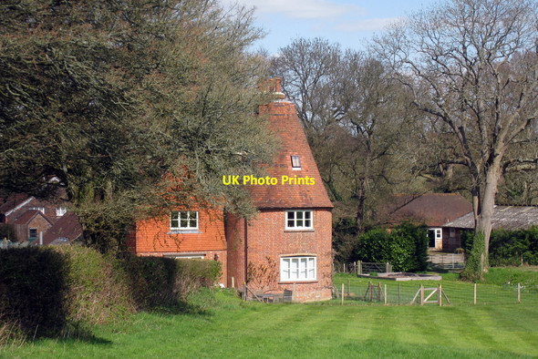 Photo 6"x4" Holywich Farm Oast, Hartfield Road, Cowden, Kent Cowden\/TQ4640 c2010