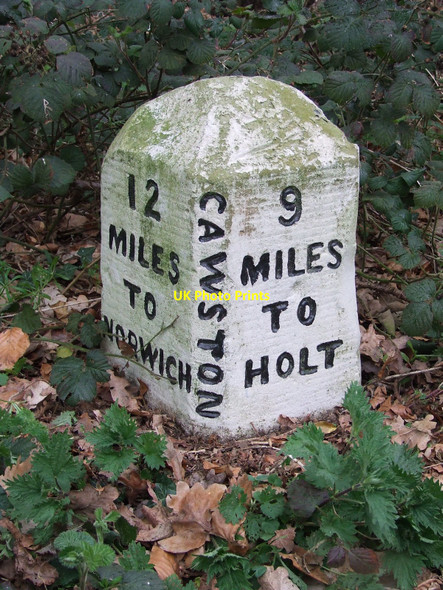 Photo 6"x4" Old Milestone Oulton Stret c2010