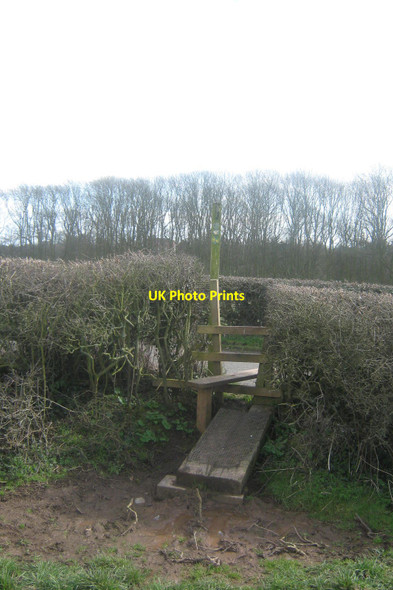 Photo 6"x4" Public footpath, Radbourne, Derbyshire (Bonnie Prince Charlie Walk) Radbourne c2010