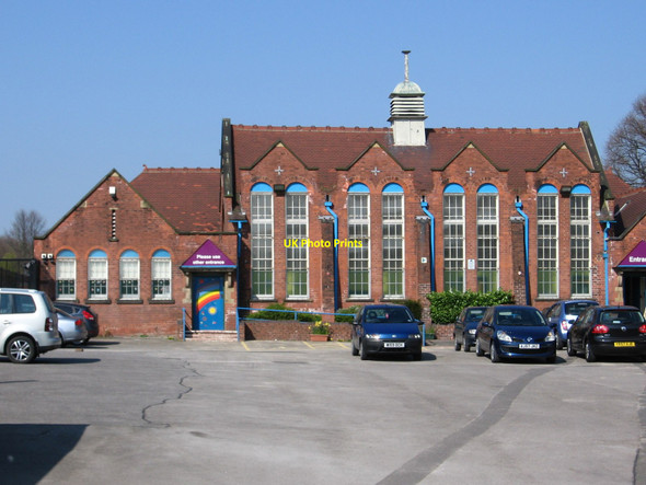 Photo 6"x4" Whaley Thorns - Children's Centre Whaley Thorns c2010
