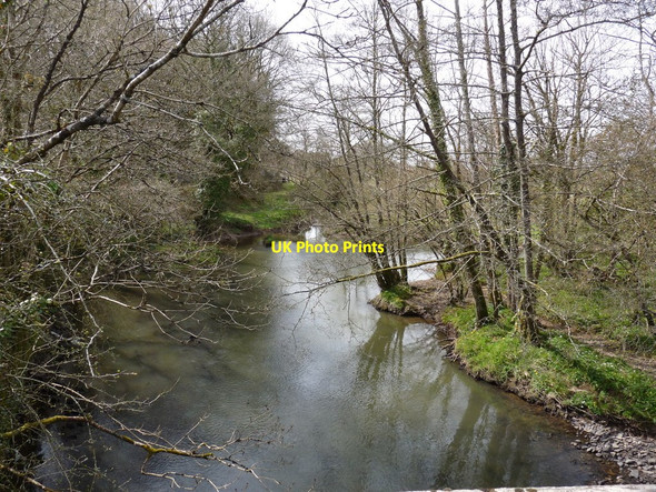 Photo 6"x4" The view upstream from Sheepwash Bridge on the river Torridge Highampton c2010