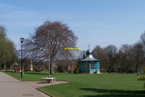 Photo 6"x4" Music in the park, Weston Park, Western Bank, Sheffield Sheffield\/SK3587 c2010