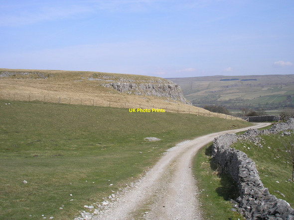 Photo 6"x4" Cool Scar Kilnsey c2010