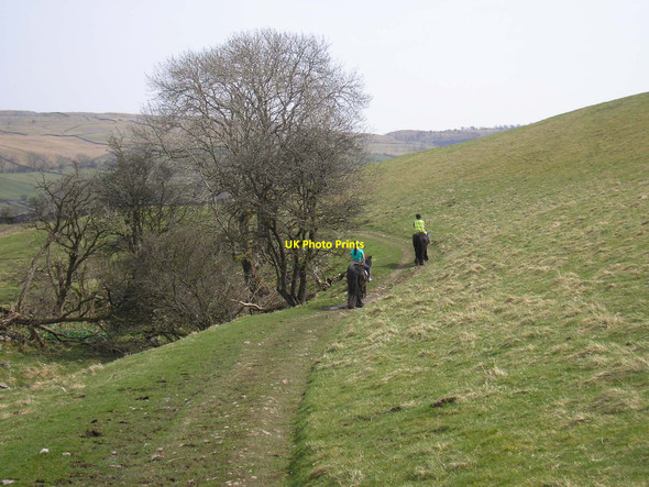 Photo 6"x4" Riders near Kilnsey Kilnsey c2010