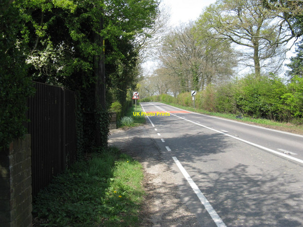 Photo 6"x4" The B2133 leaving Newpound Common Newpound Common c2010