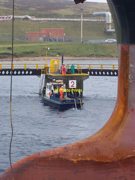 Photo 6"x4" Dolphin 2 at Jetty3 with workboat Sullom B running the lines from  the Tanker Seatransport Scatsta c2010