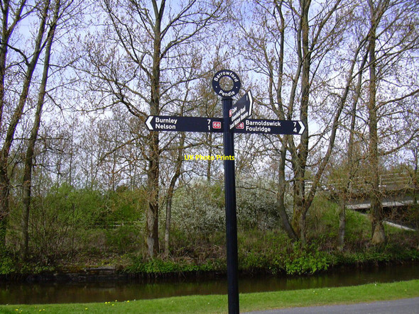 Photo 6"x4" Signpost, Barrowford Locks, Pendle, Lancashire Barrowford c2010