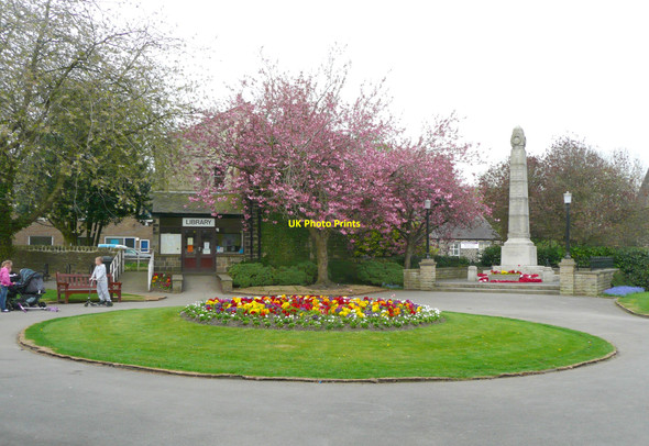 Photo 6"x4" Memorial garden, Silsden Silsden c2010