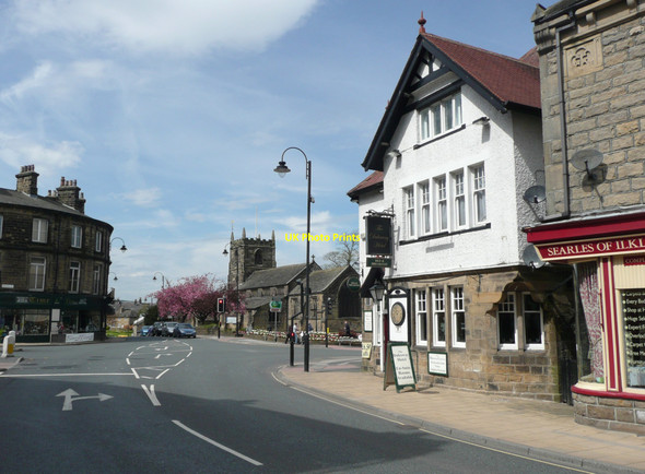 Photo 6"x4" The crossroads, Ilkley Ilkley c2010