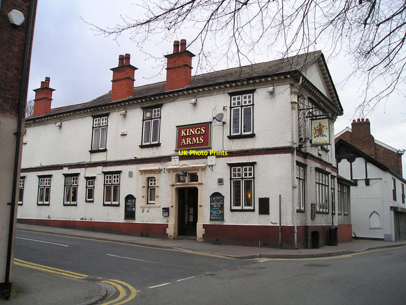 Photo 6"x4" The Kings Arms Pub, Middlewich Middlewich c2010
