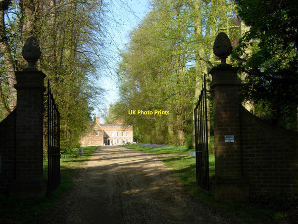 Photo 6"x4" Gateway to Flitwick Manor Flitwick c2010