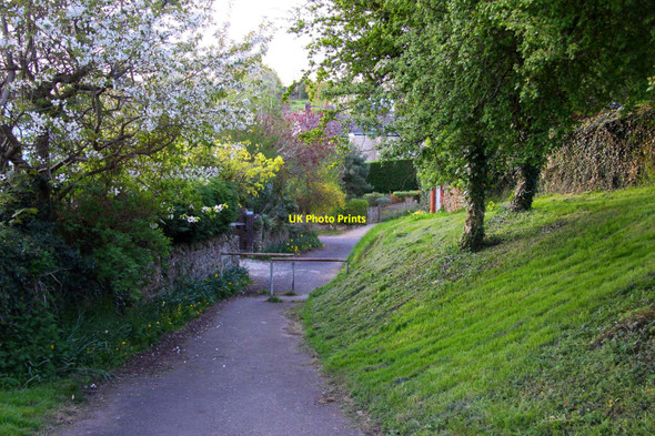 Photo 6"x4" Footpath on The Hill Garsington c2010