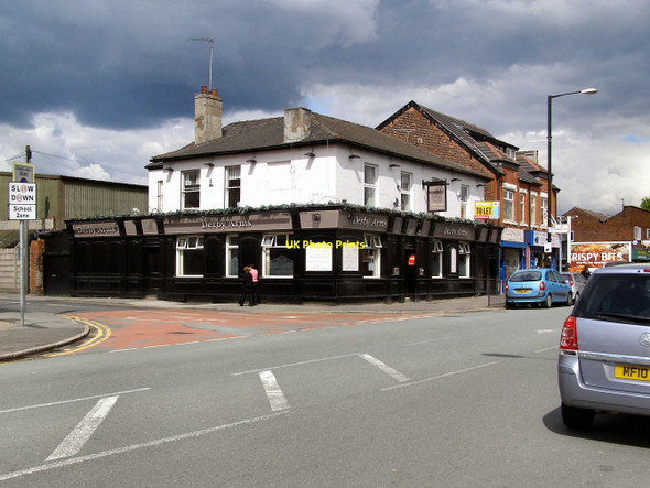 Photo 6"x4" Derby Arms Droylsden c2010