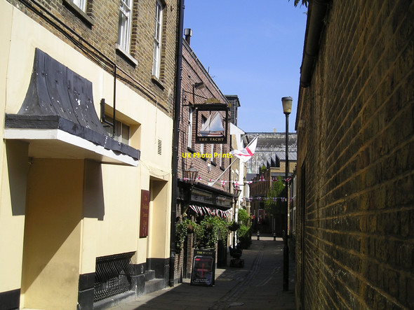 Photo 6"x4" The Yacht Pub, Greenwich Greenwich\/TQ3977 c2010