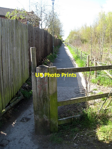 Photo 6"x4" Public footpath Carr Gate c2010