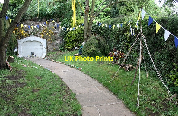 Photo 6"x4" Lord Sandys' Spout - Well Dressing 2010 - Celebration Great Malvern c2010