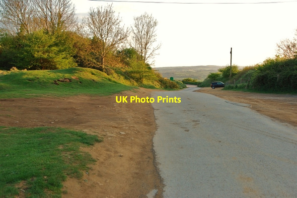 Photo 6"x4" Ham Hill Country Park: Road from Prince of Wales Pub Little Norton c2010