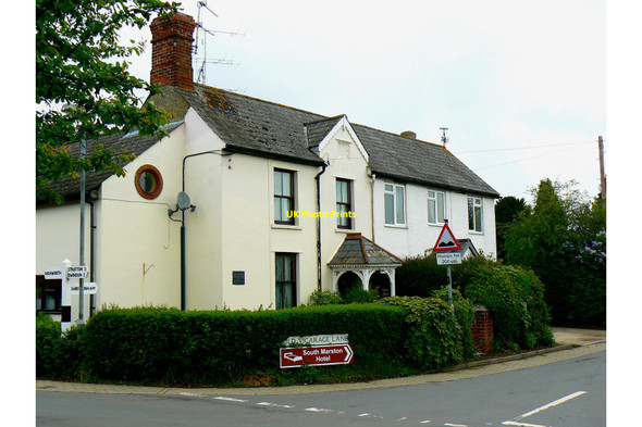 Photo 6"x4" Cambria Cottage, South Marston South Marston c2010