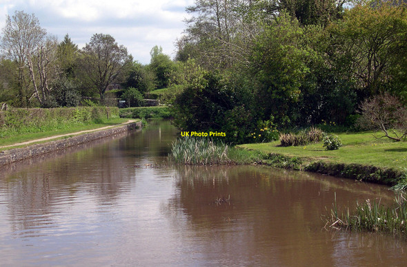 Photo 6"x4" Tow path and Garden Pencelli c2010