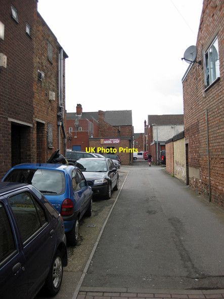 Photo 6"x4" Back Alley, Scunthorpe Scunthorpe c2010