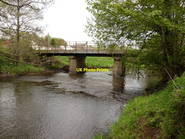 Photo 6"x4" Kersham Bridge on the river Taw as seen from upstream Bridge Reeve c2010