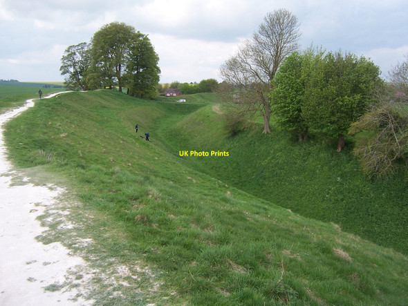 Photo 6"x4" Henge Ditch - Avebury Avebury\/SU1069 c2010