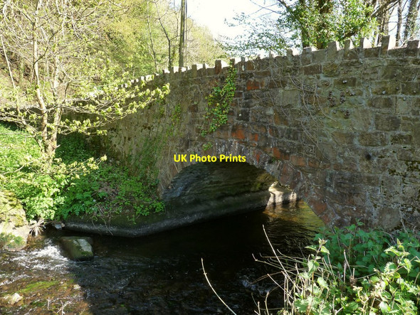 Photo 6"x4" Blackpool Bridge on the River Yeo as seen from upstream Lower Loxhore c2010