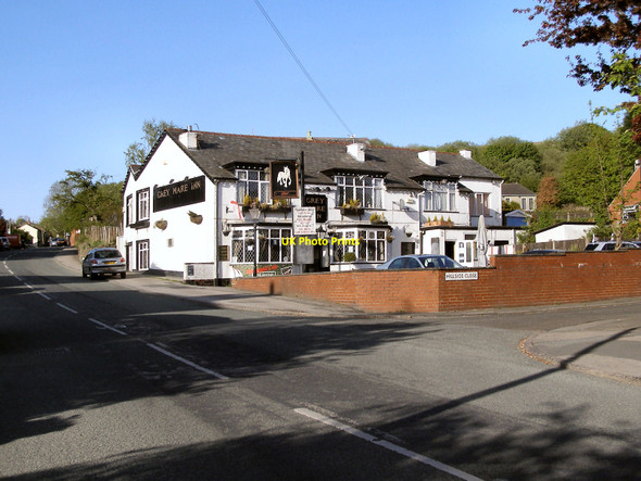 Photo 6"x4" Grey Mare Inn Harwood Lee c2010