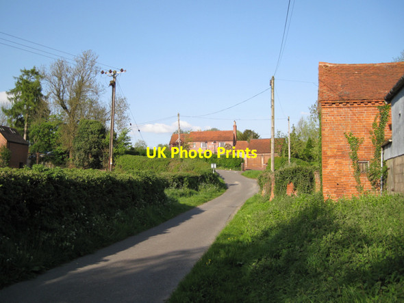 Photo 6"x4" Dicks Lane at Turner's Green Turner's Green\/SP1969 c2010
