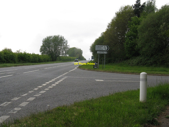 Photo 6"x4" Road junction to Lurgashall, Lickfold and Lodsworth Halfway Bridge c2010