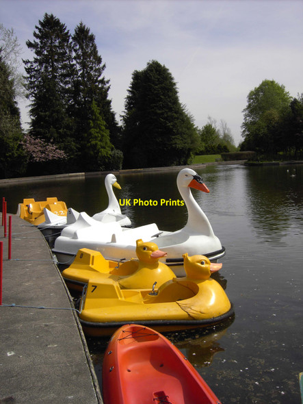 Photo 6"x4" Moffat boating pond Moffat c2010