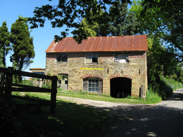 Photo 6"x4" Stone outbuilding on Spring Lane Poundford c2010