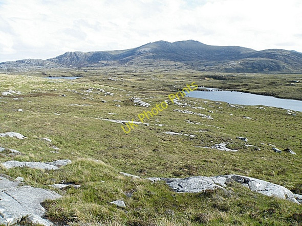 Photo 6"x4" On Beinn Tairbeirt Loch Sgioport c2009
