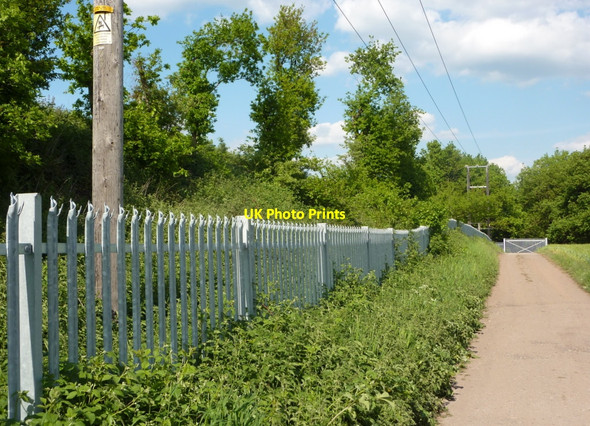 Photo 6"x4" Footpath by the railway embankment Retford c2010