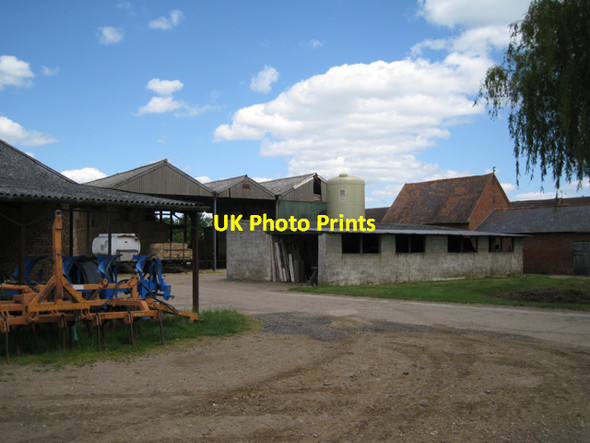 Photo 6"x4" Barns and sheds, Chesterton Fields Farm Chesterton Green c2010