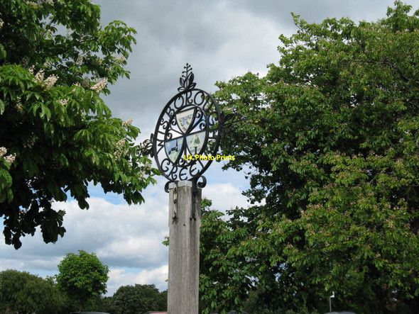 Photo 6"x4" Wisborough Green village sign Wisborough Green c2010