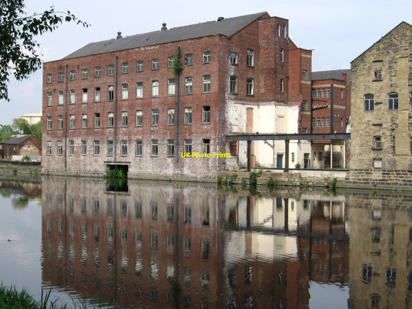 Photo 6"x4" Wakefield - warehouse on River Calder Wakefield\/SE3320 c2010