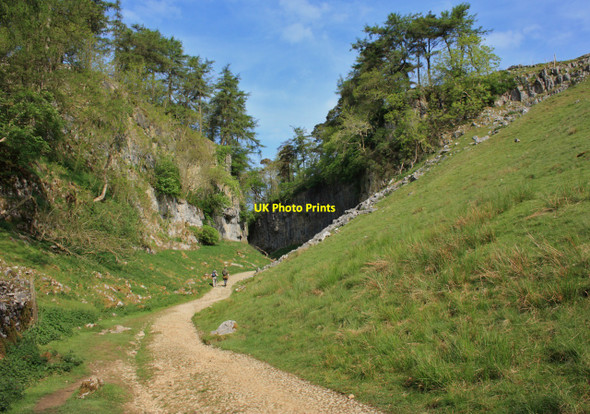 Photo 6"x4" The approach to Trow Gill Clapham\/SD7469 c2010
