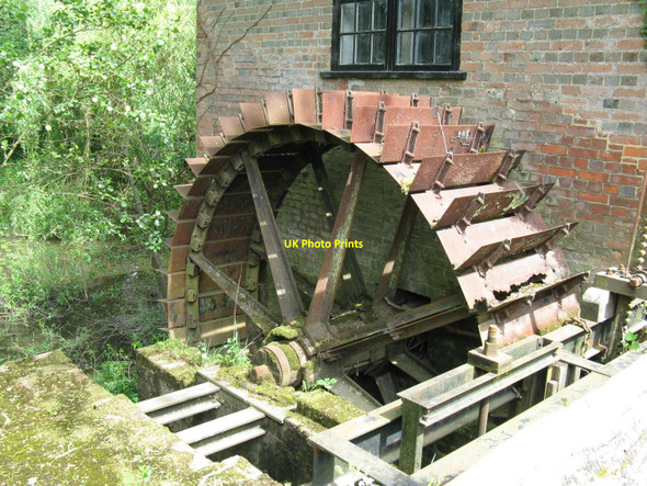 Photo 6"x4" Waterwheel at Brewhurst Mill Loxwood c2010