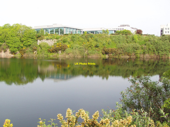 Photo 6"x4" Rubislaw Quarry with Chevron Offices behind Aberdeen\/NJ9206 c2010