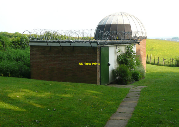 Photo 6"x4" The observatory, Wilton Park, Batley Batley c2010
