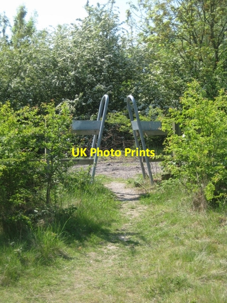 Photo 6"x4" Southerly exit from Ferryboat Fields into Welbeck Lane Wakefield\/SE3320 c2010