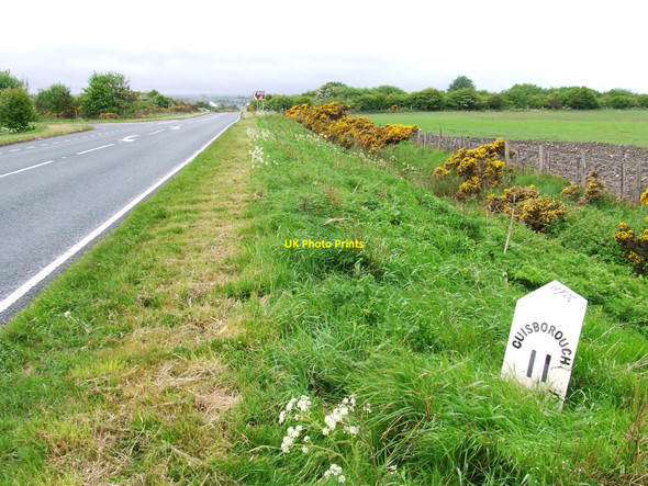 Photo 6"x4" Old Mile Post Scaling c2010