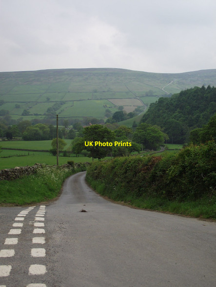 Photo 6"x4" Country Road Church Houses c2010